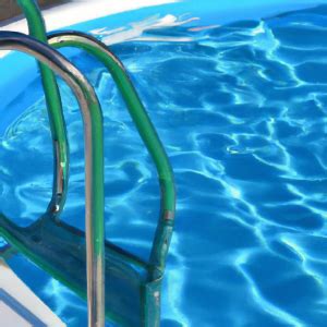 How Soon Can You Swim After Adding Muriatic Acid: A Dive into Chemical Reactions and Pool Safety